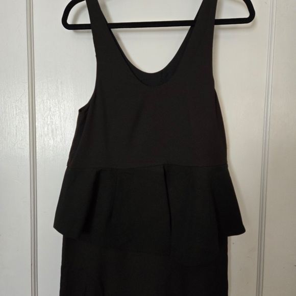 Cameo Black Structured Dress - Size Small - Picture 2 of 6